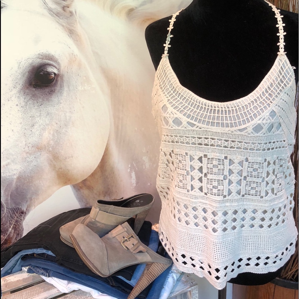 NWT AQUA Crochet Top Medium Cream T strap